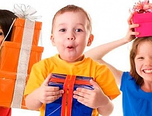 15 beste Geschenkideen für Kinder ab 5 Jahren