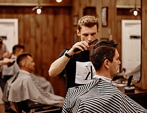 10 meilleurs salons de coiffure à Saint-Pétersbourg