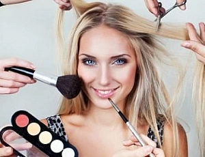 5 meilleurs salons de beauté à Omsk